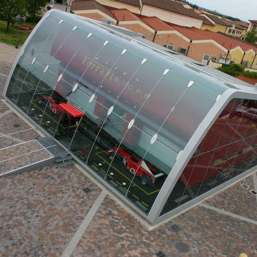 Ferrari store Serravalle